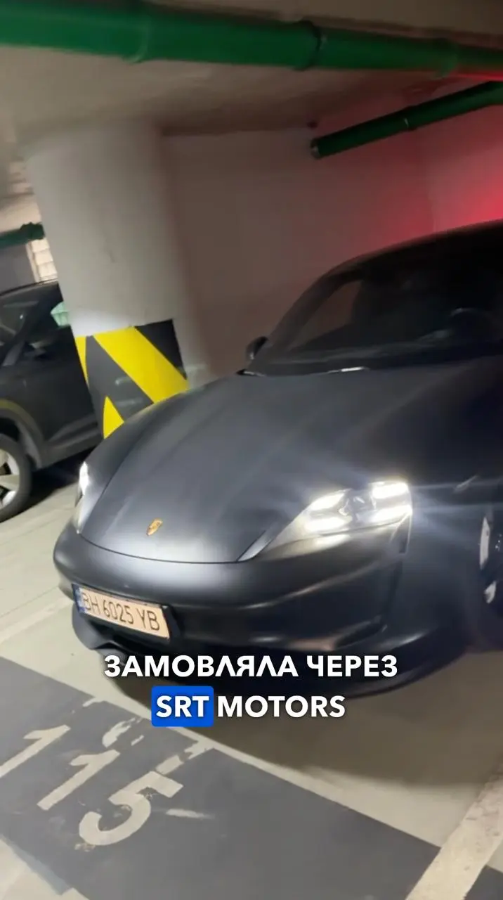 PORSCHE TAYCAN 4S