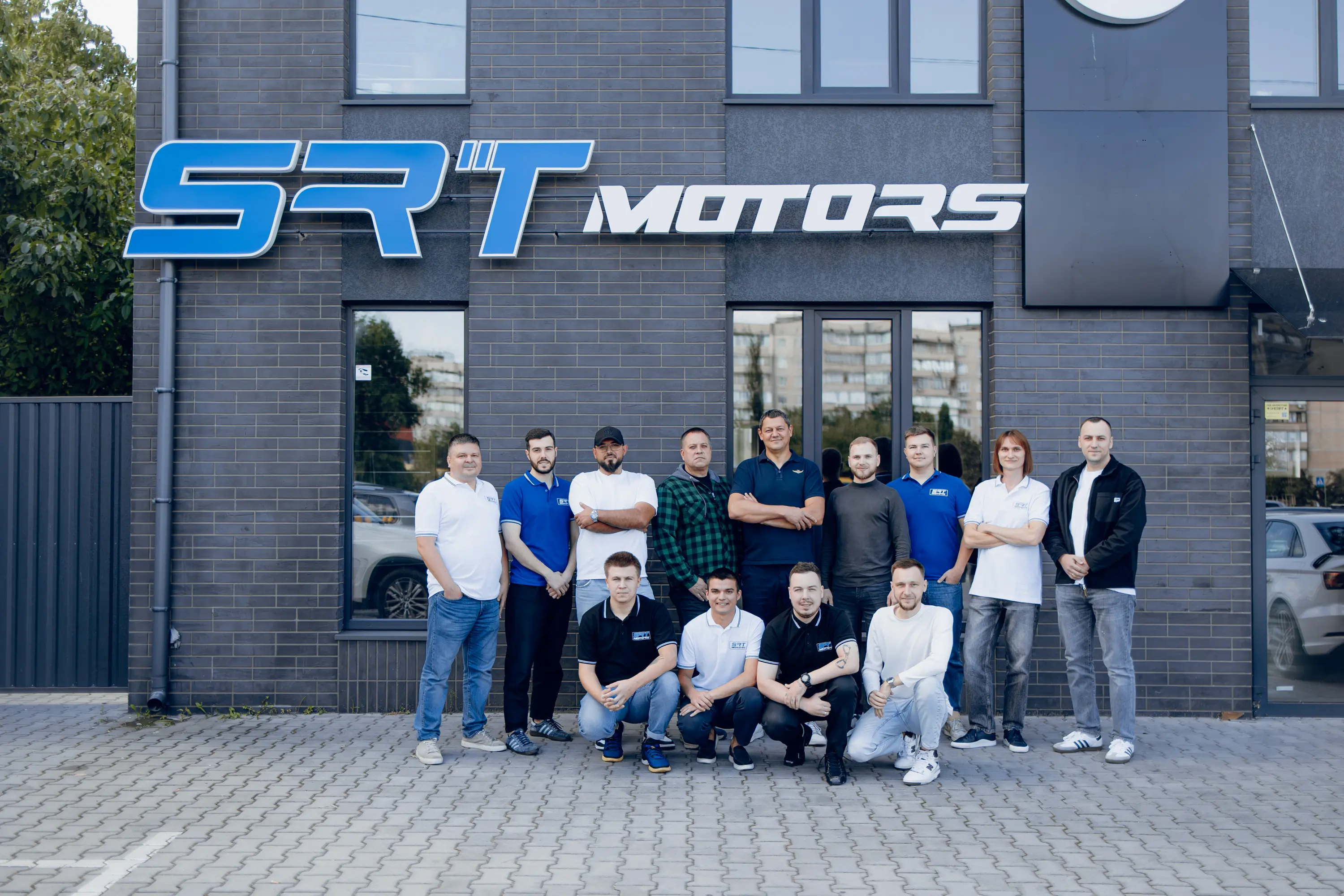 SRT Motors team